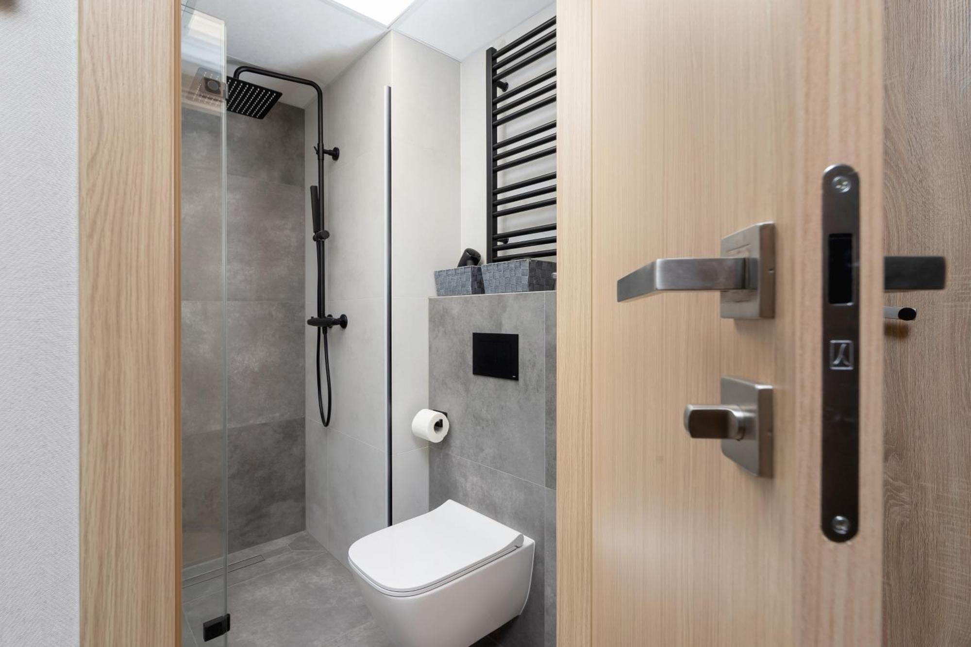 Modern Studios With Air Conditioning In Downtown Krakow By Noclegi Renters Exterior photo