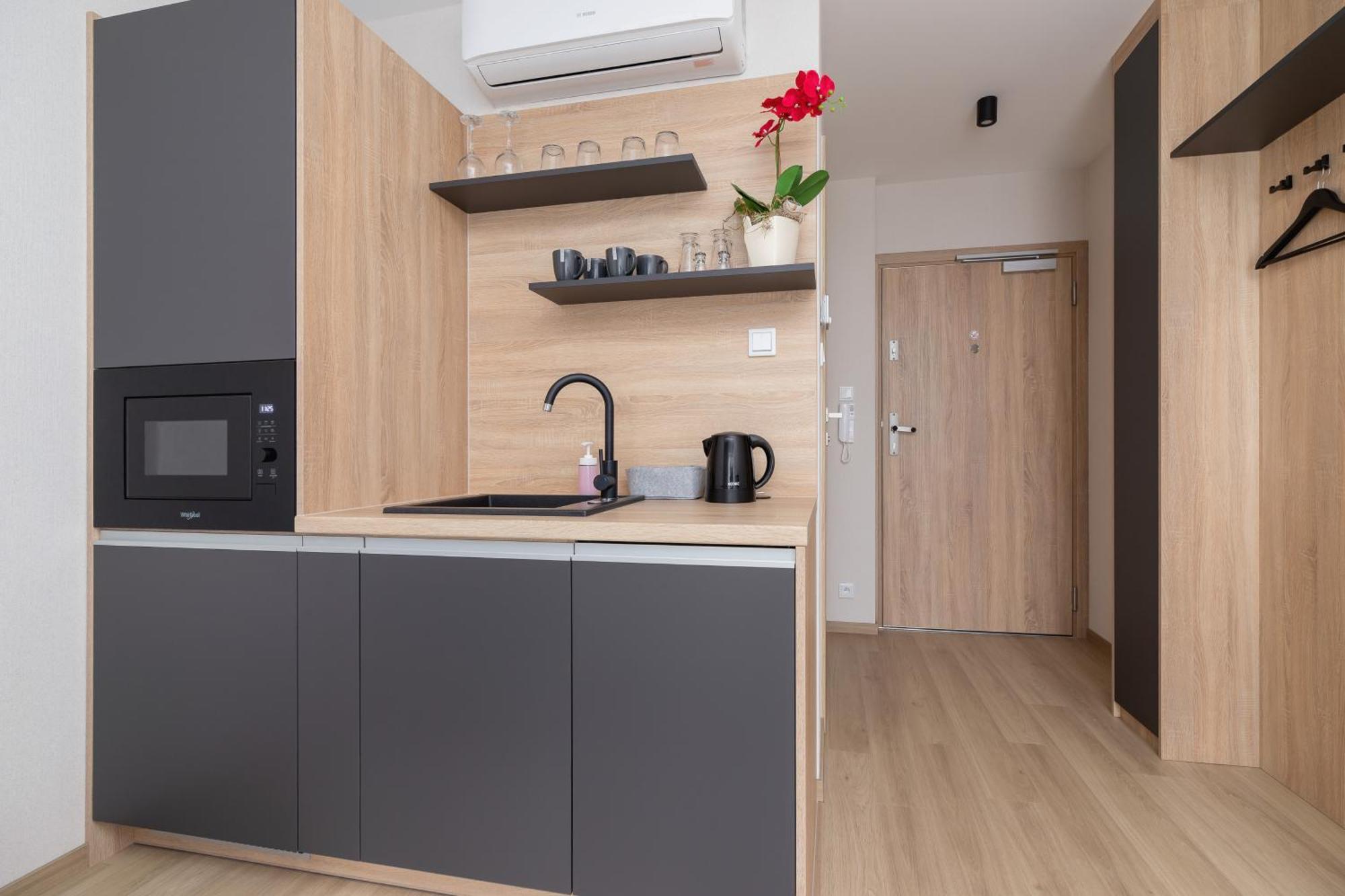 Modern Studios With Air Conditioning In Downtown Krakow By Noclegi Renters Exterior photo