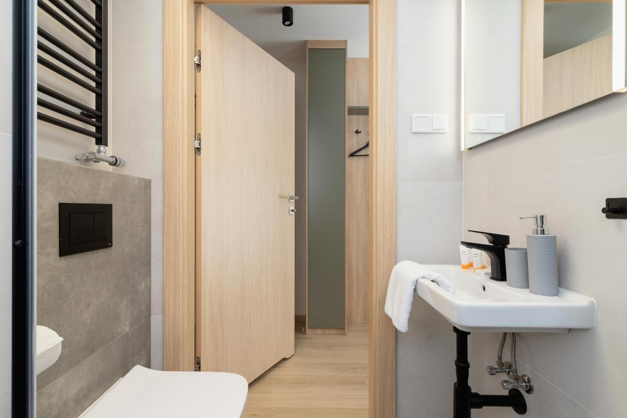 Modern Studios With Air Conditioning In Downtown Krakow By Noclegi Renters Exterior photo