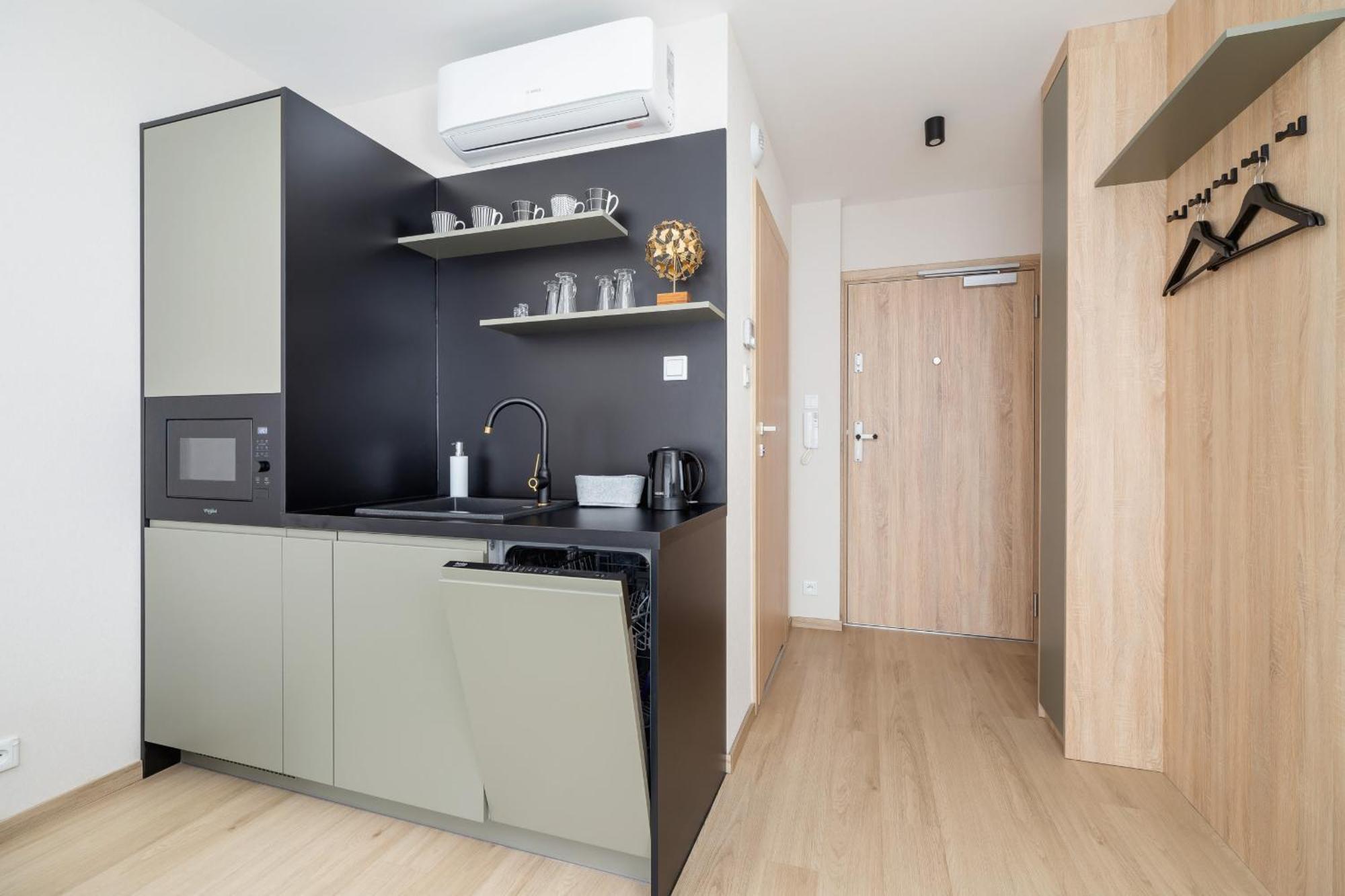 Modern Studios With Air Conditioning In Downtown Krakow By Noclegi Renters Exterior photo
